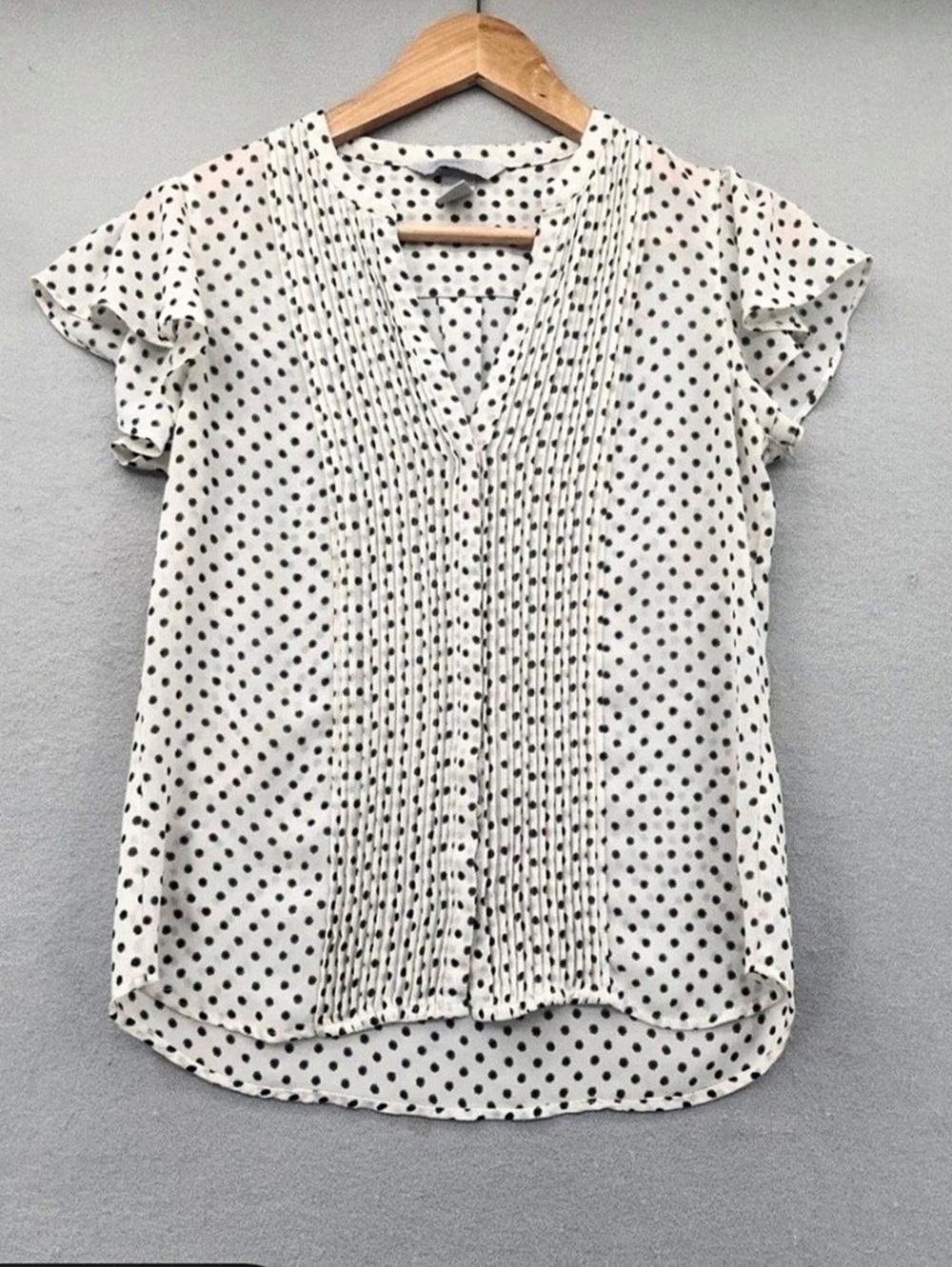 NWOT Adrianna Papell Black White Ruffle Front Polka Dot Blouse Medium